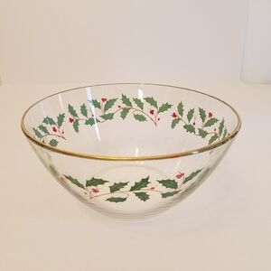 1980s Vintage Arcoroc France Crystal Christmas Salad Mixing Bowl Holly